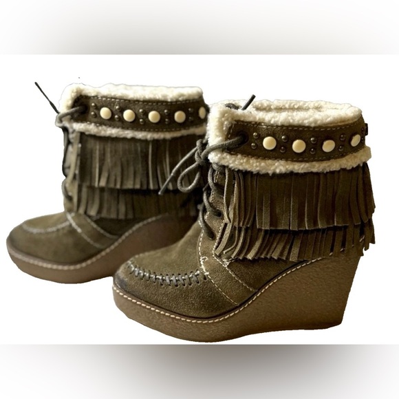 Sam Edelman Shoes - Sam Edelman Kemper Olive Green Suede Fringe Ankle Booties  Size 4 or youth size